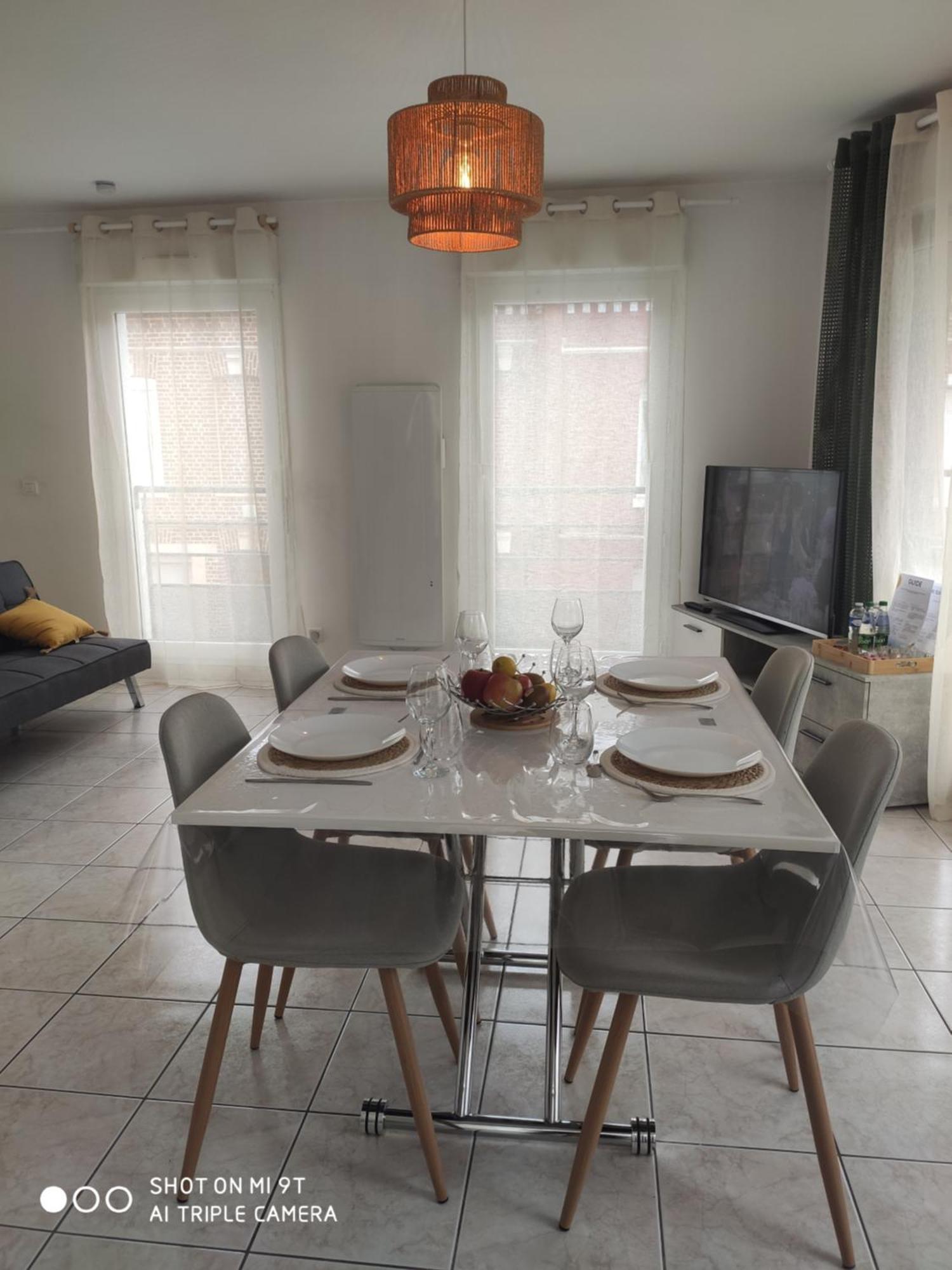 Sublime T2 Lumineux Avec Balcon - Rue Gratuite Apartment อาเมียงส์ ภายนอก รูปภาพ
